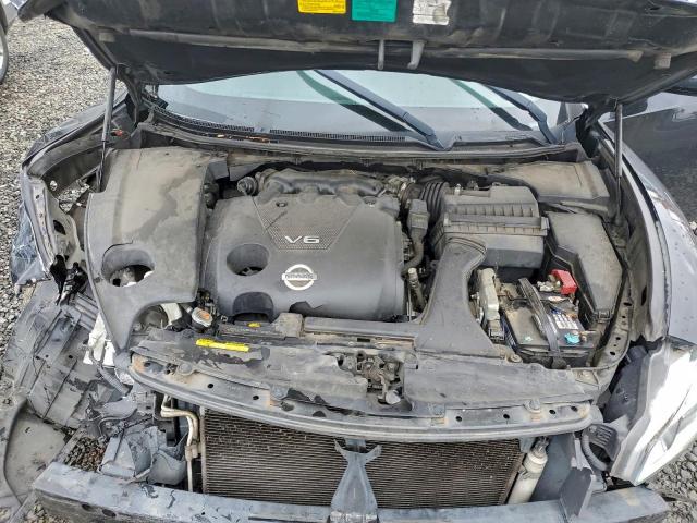 Nissan Maxima S Image 9