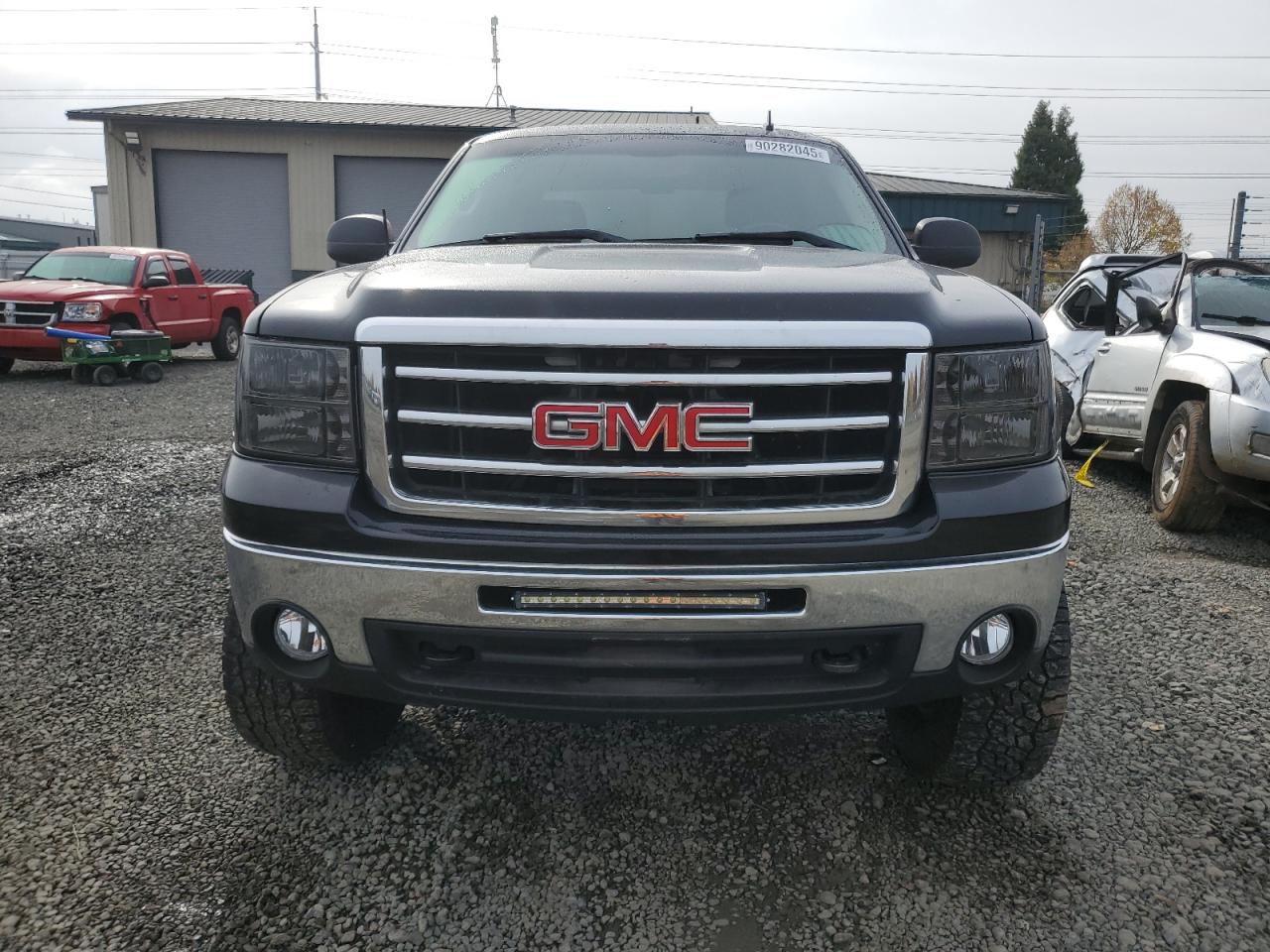 GMC Sierra K1500 Sle Image 3