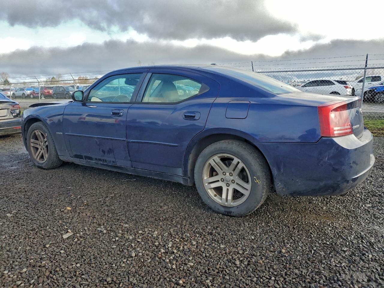 Dodge Charger R/t Image 2