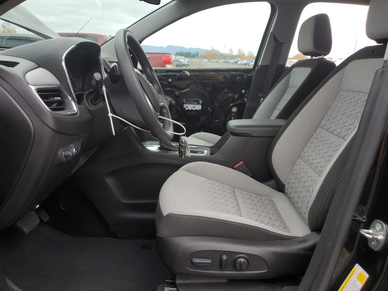 Chevrolet Equinox Ls Image 2