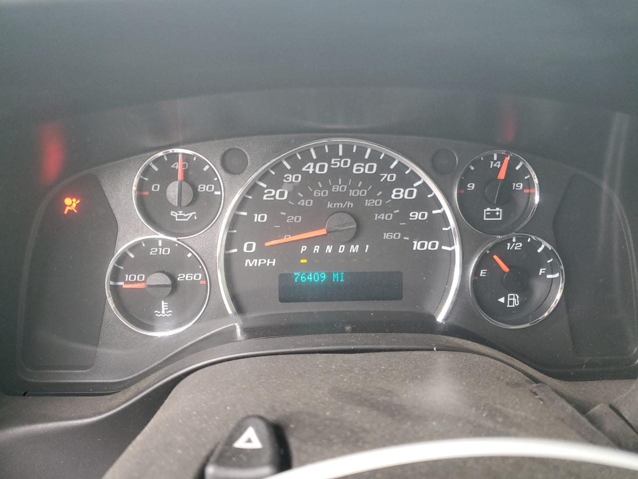 GMC Savana G3500 Image 9