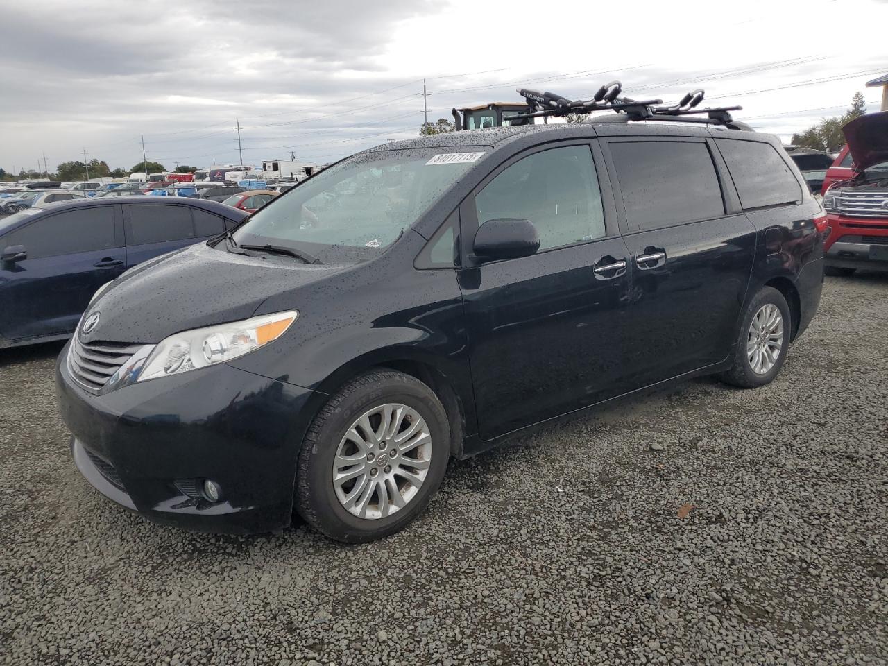 Toyota Sienna Xle Image 1