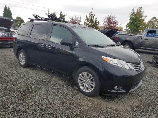Toyota Sienna Xle Image 7