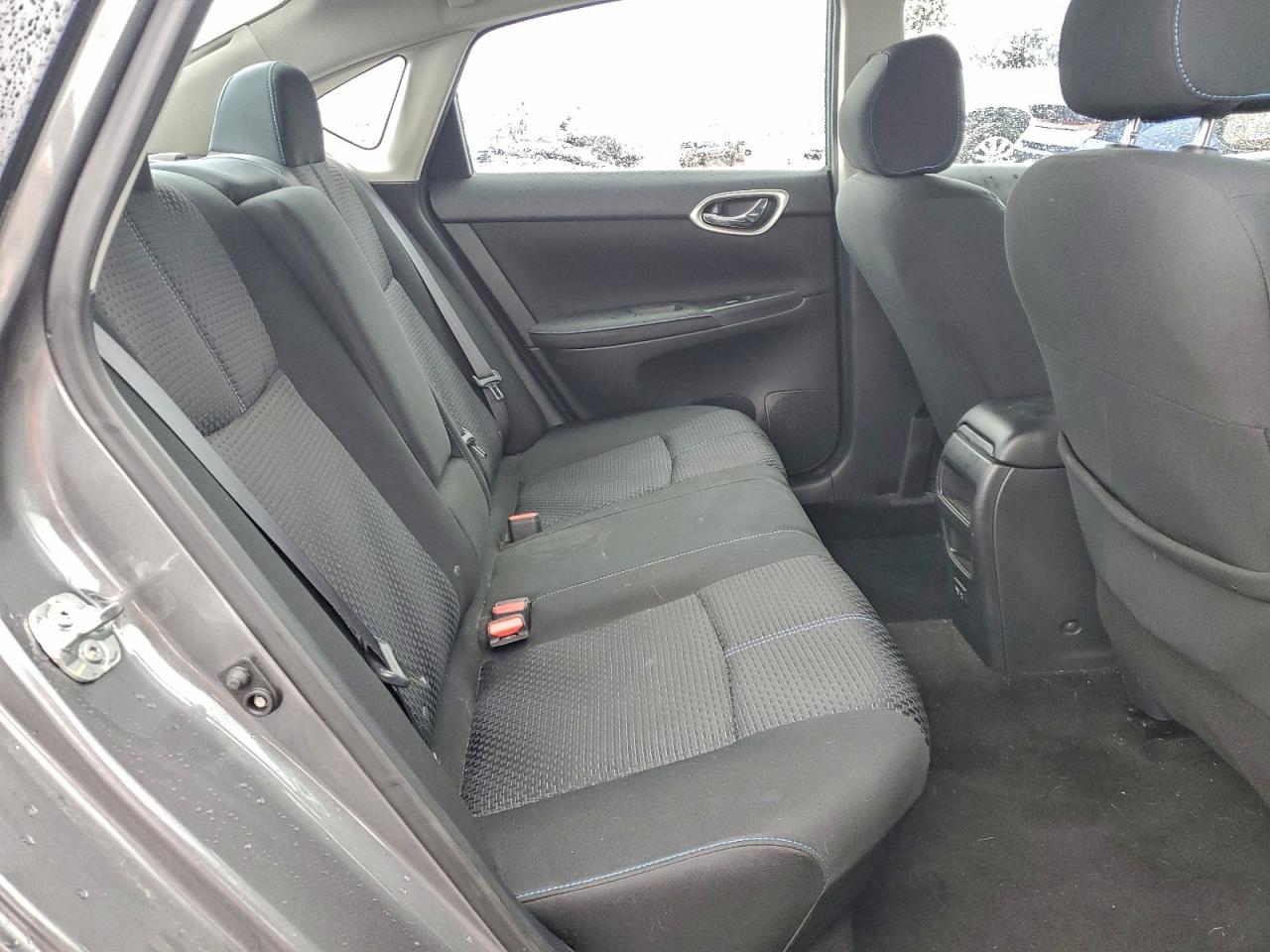 Nissan Sentra S Image 11