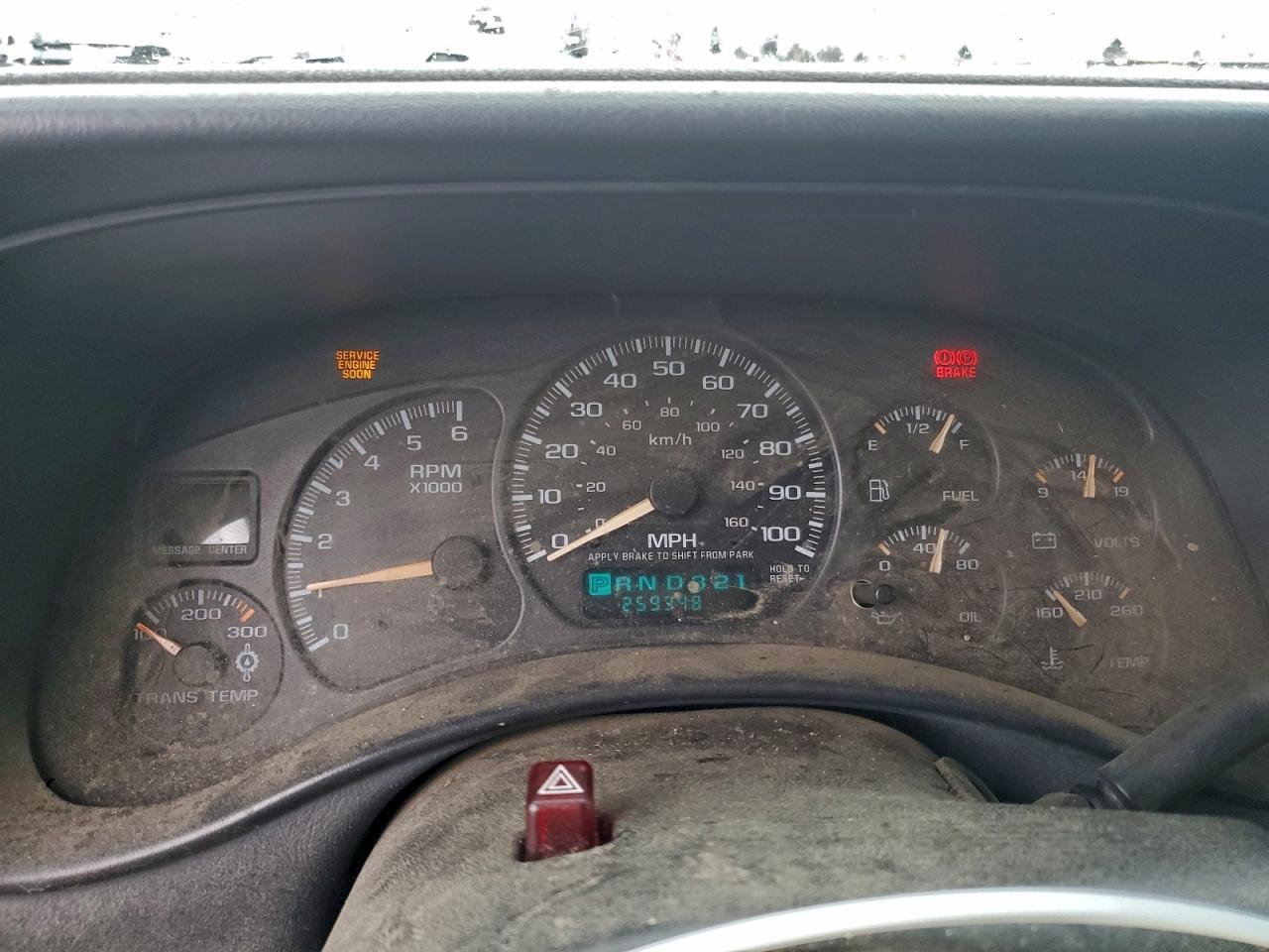 GMC Sierra K2500 Image 10