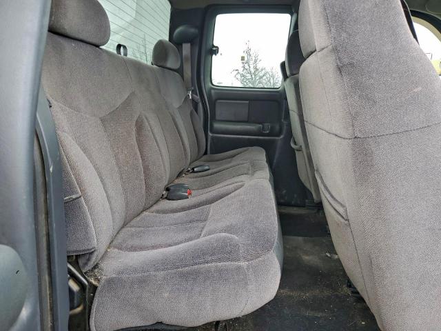 GMC Sierra K2500 Image 9