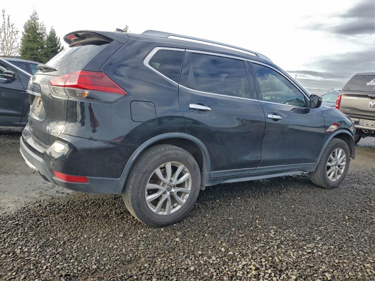 Nissan Rogue S Image 12