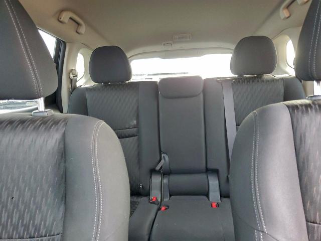 Nissan Rogue S Image 5