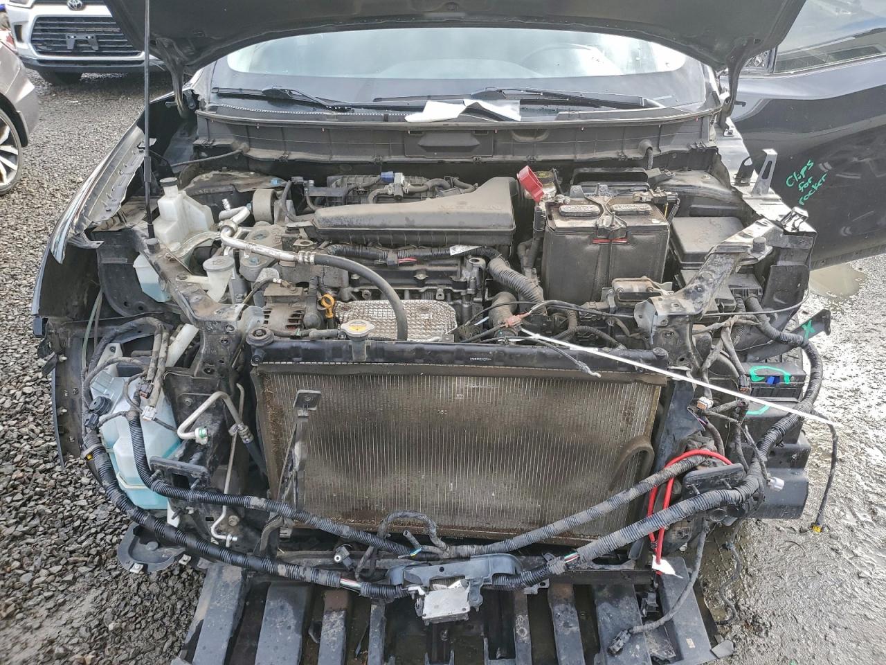 Nissan Rogue S Image 6