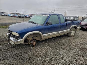  Salvage Chevrolet S-10