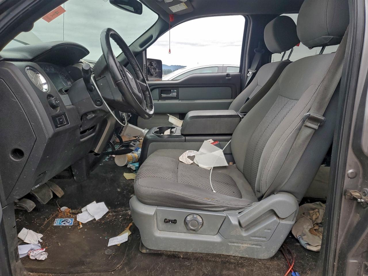 Ford F-150 Supercrew Image 5