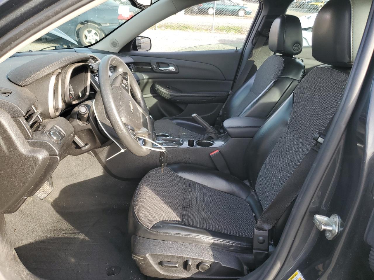 Chevrolet Malibu 1lt Image 10