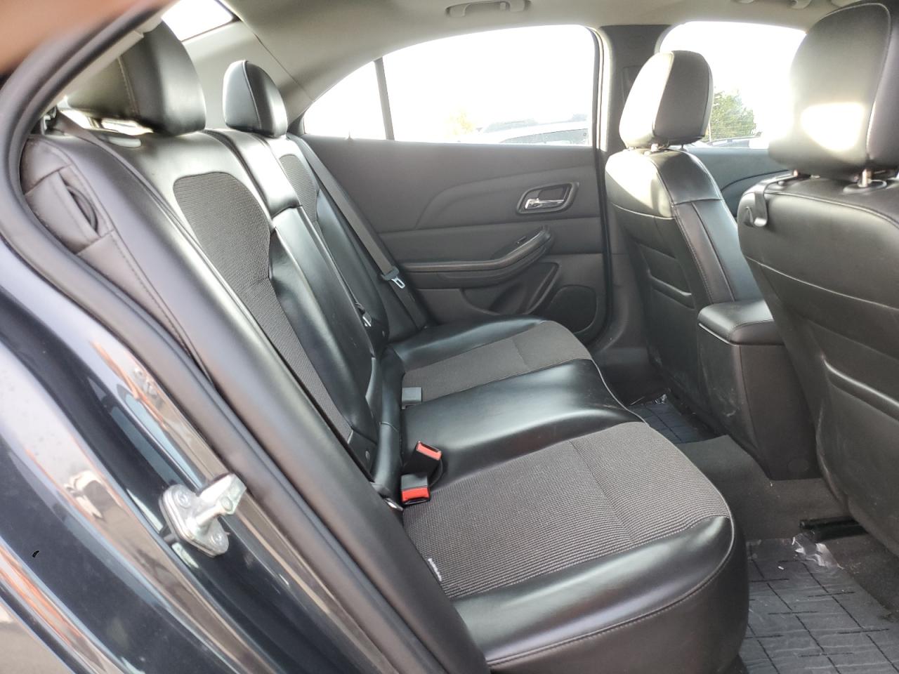 Chevrolet Malibu 1lt Image 9