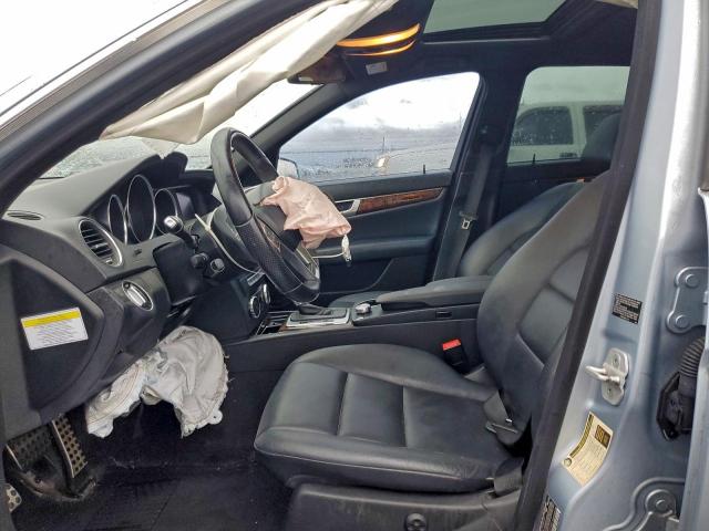 Mercedes-Benz C-Class 250 Image 8