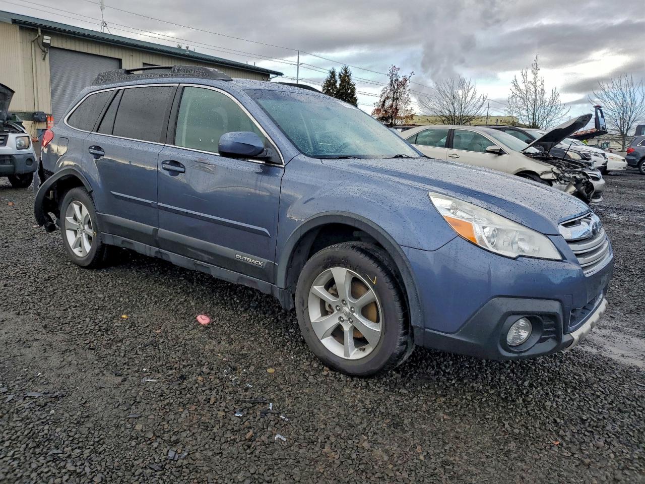 Subaru Outback 2.5i Limited Image 10