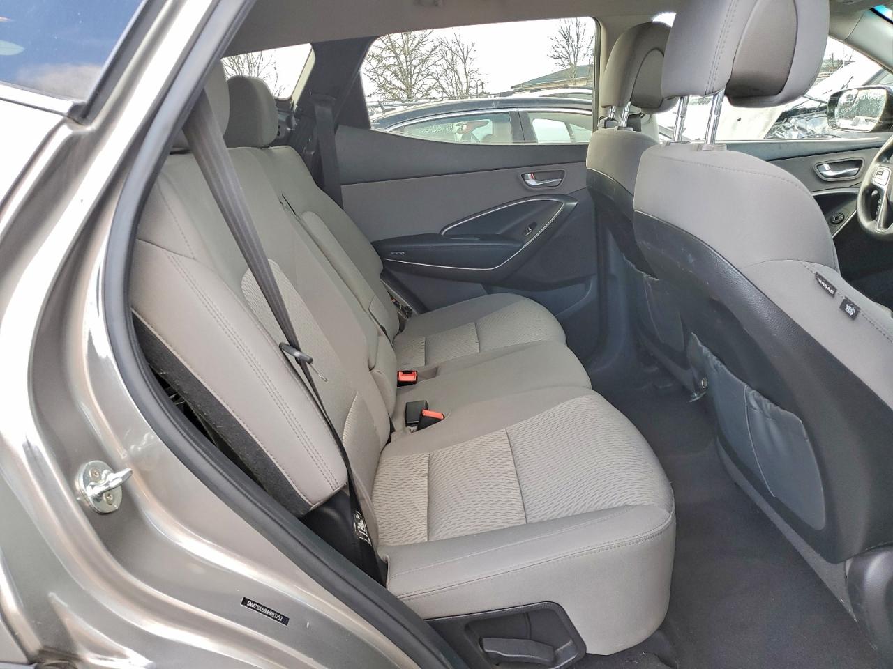 Hyundai SANTA FE Image 8