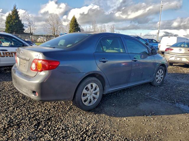 Toyota Corolla Base Image 8