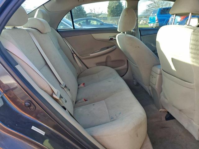 Toyota Corolla Base Image 10