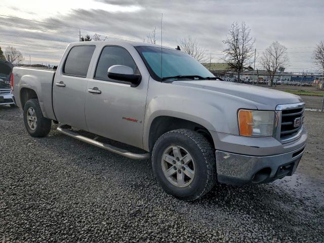 GMC Sierra K1500 Image 4