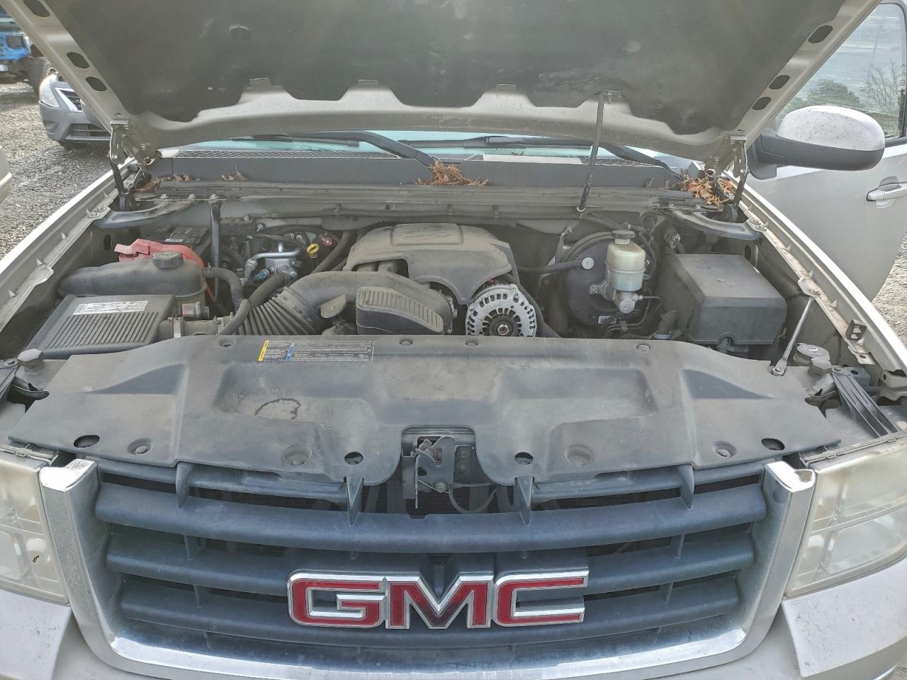 GMC Sierra K1500 Image 10