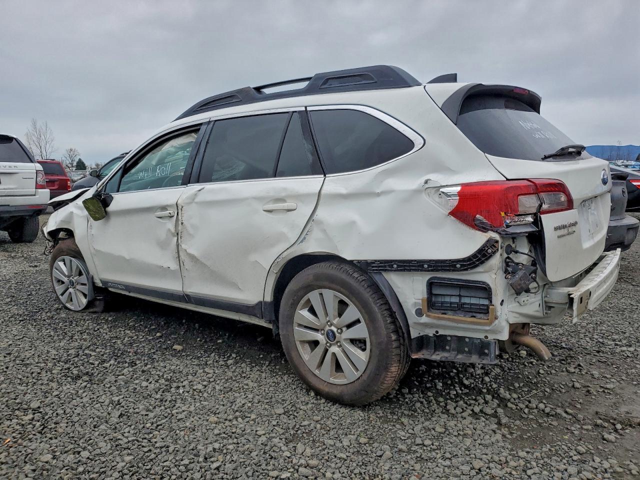 Subaru Outback 2.5i Premium Image 5