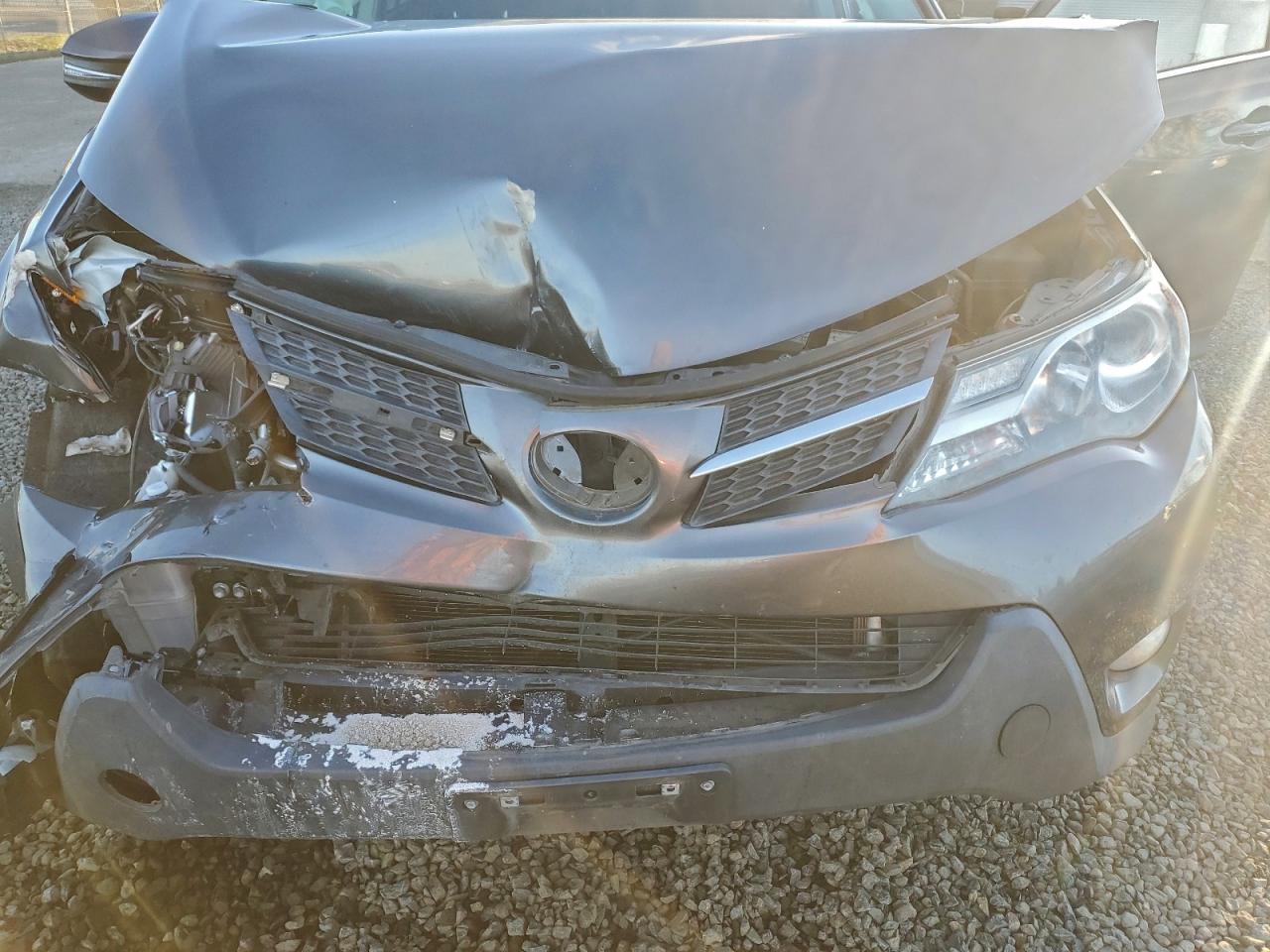 Toyota RAV4 Xle Image 8