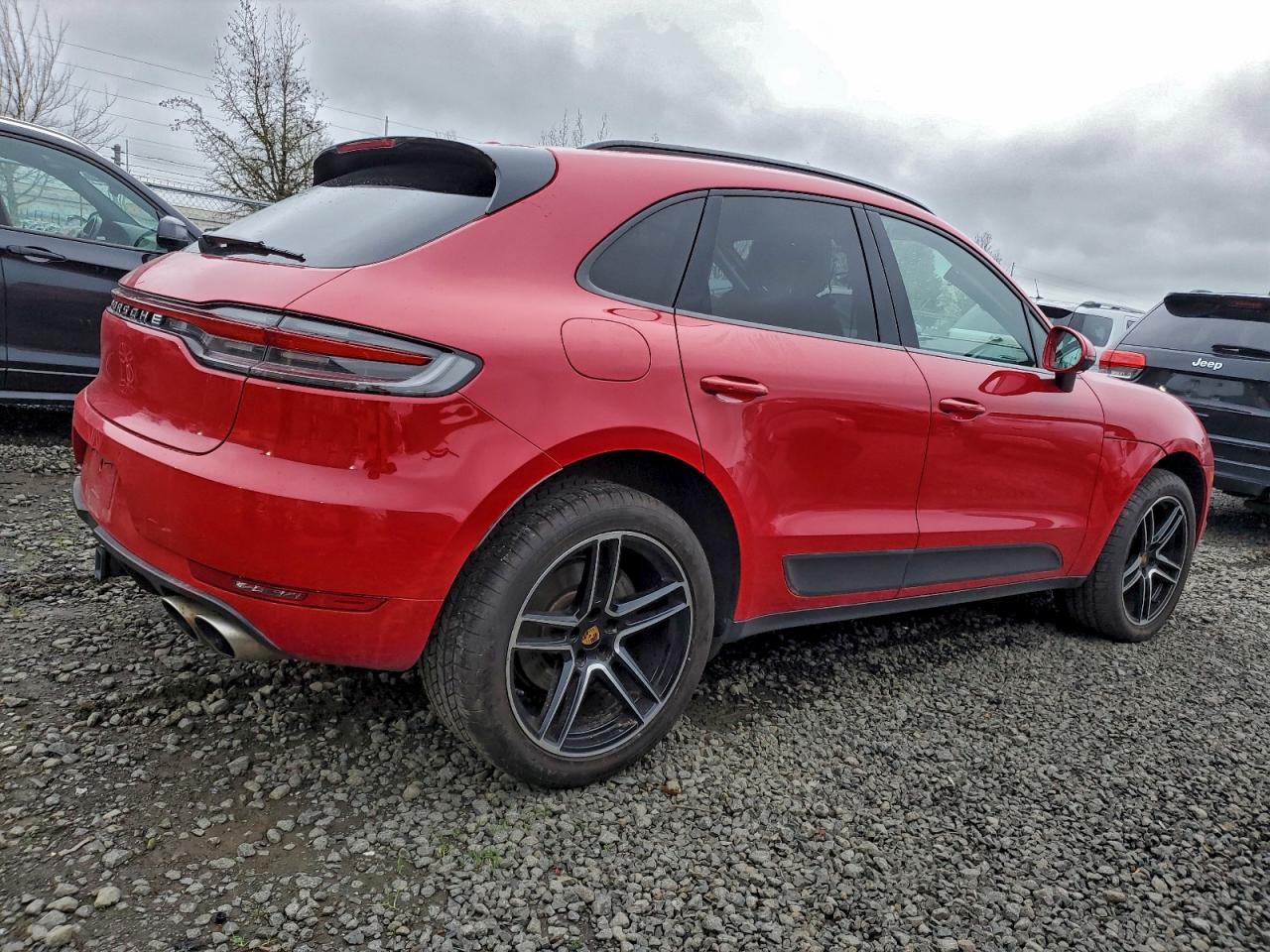 Porsche Macan S Image 4