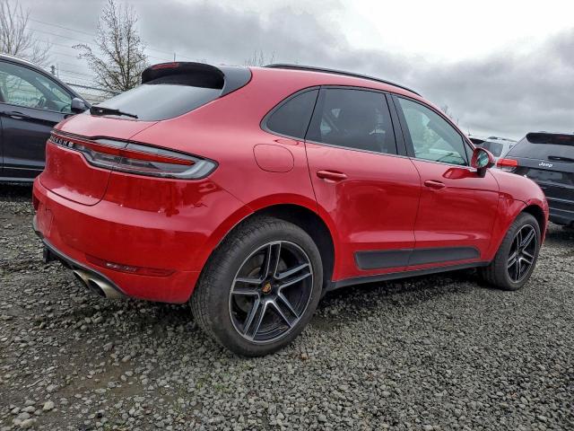 Porsche Macan S Image 4