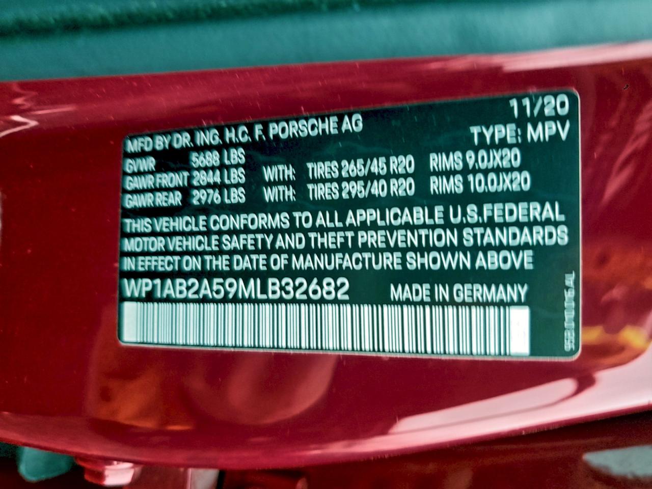 Porsche Macan S Image 11