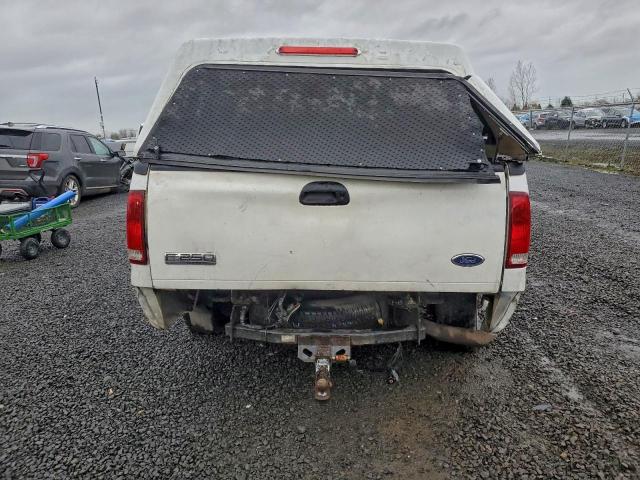 Ford F-250 Super Duty Image 4