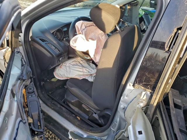 Ford Focus S Image 6