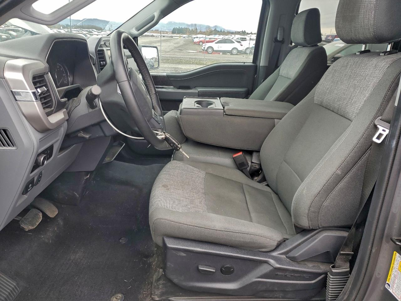 Ford F-150 Supercrew Image 9