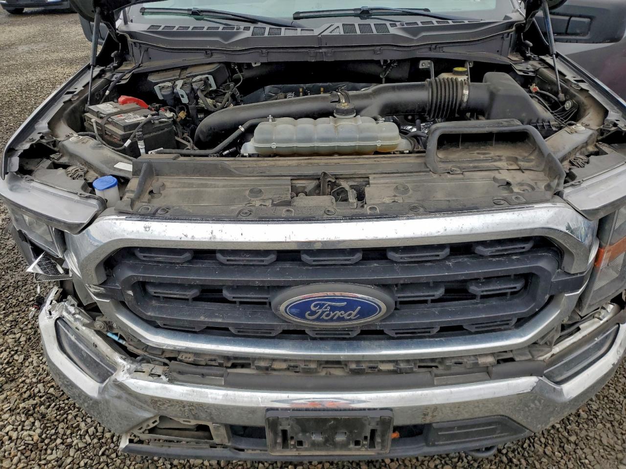 Ford F-150 Supercrew Image 11