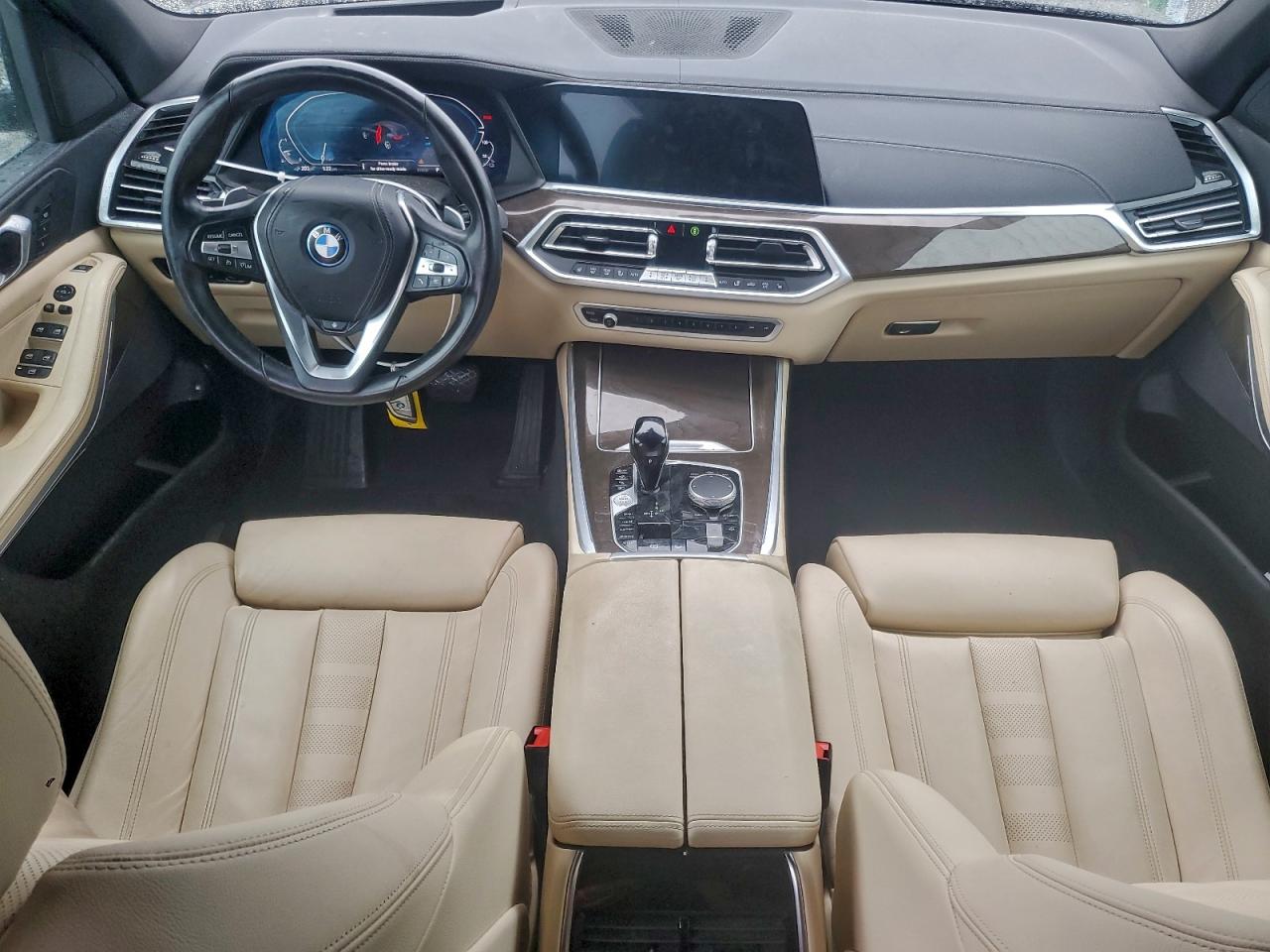 BMW X Series Xdrive45e Image 5