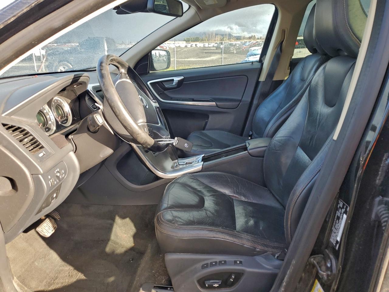 Volvo XC60 3.2 Image 7