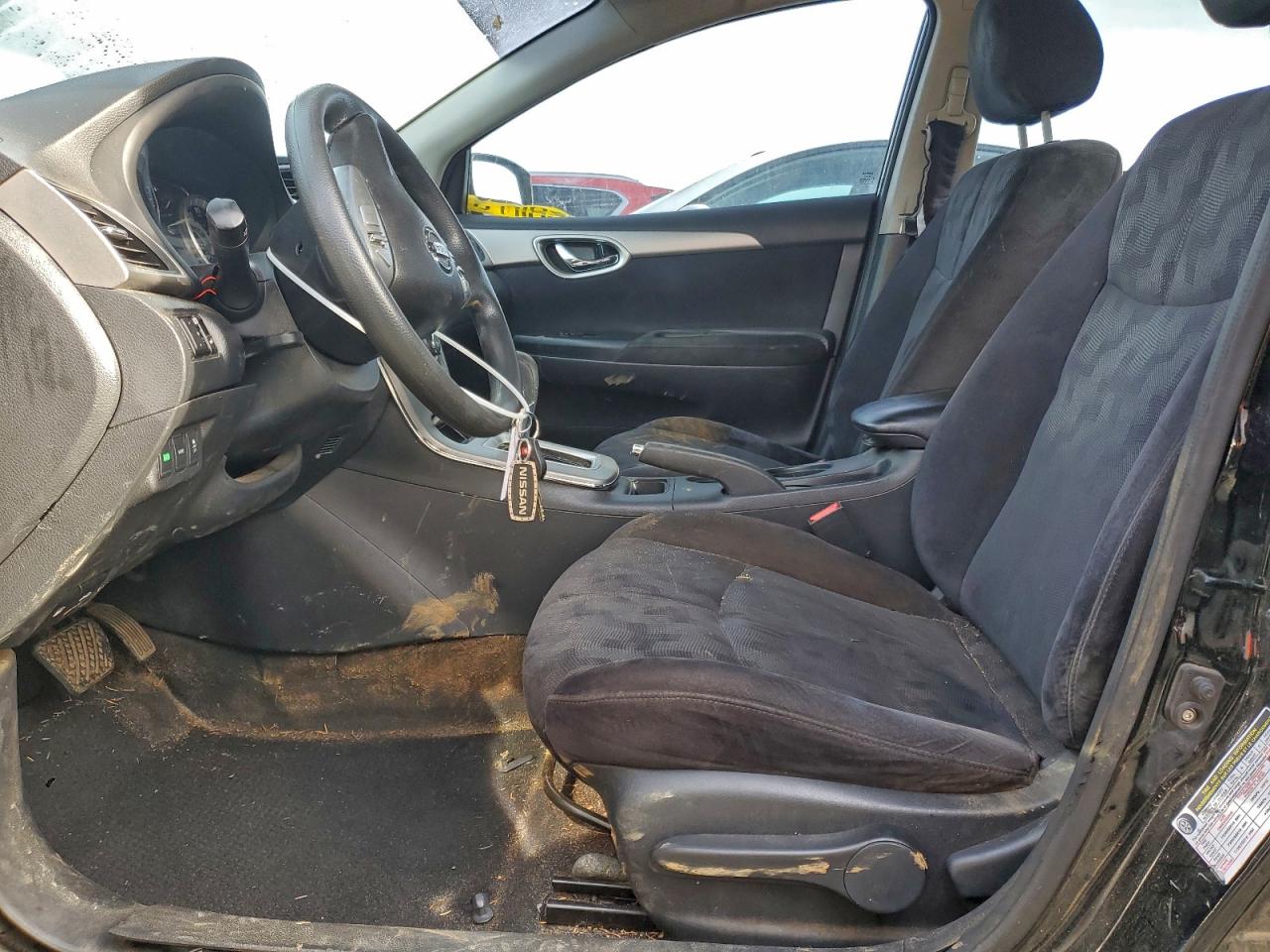 Nissan Sentra S Image 5