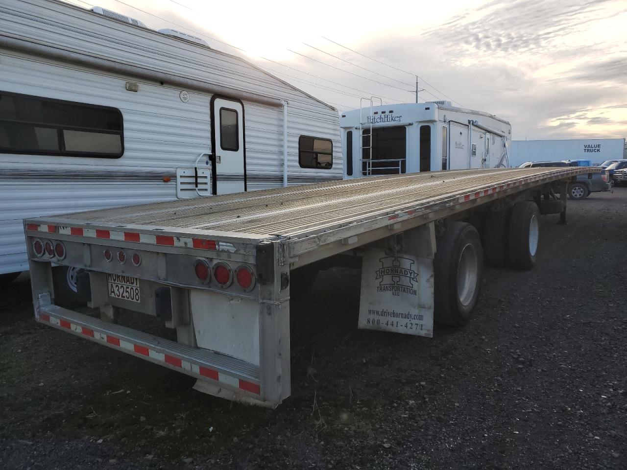 Reitnouer Trailer Image 6