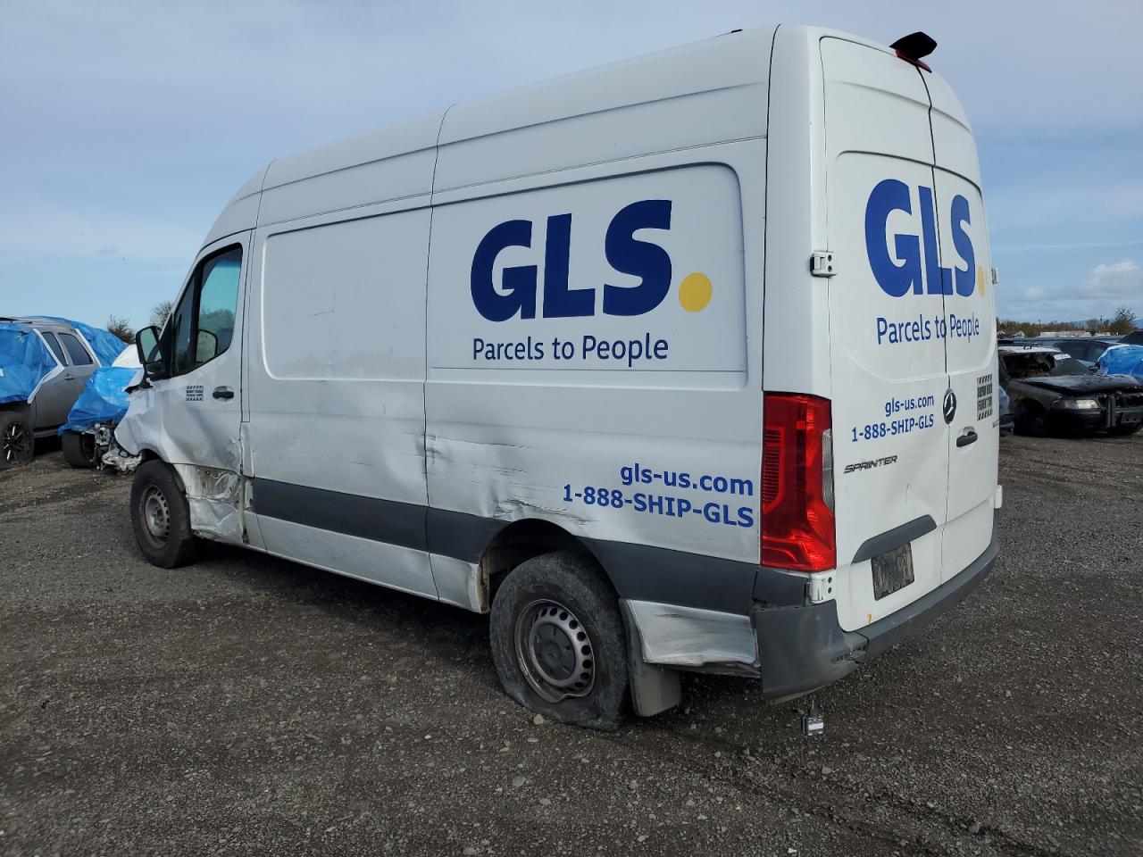 Mercedes-Benz Sprinter 2500 Image 10