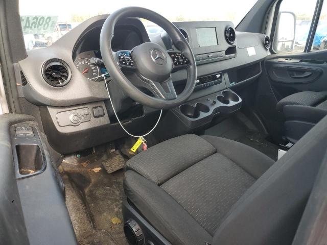 Mercedes-Benz Sprinter 2500 Image 9