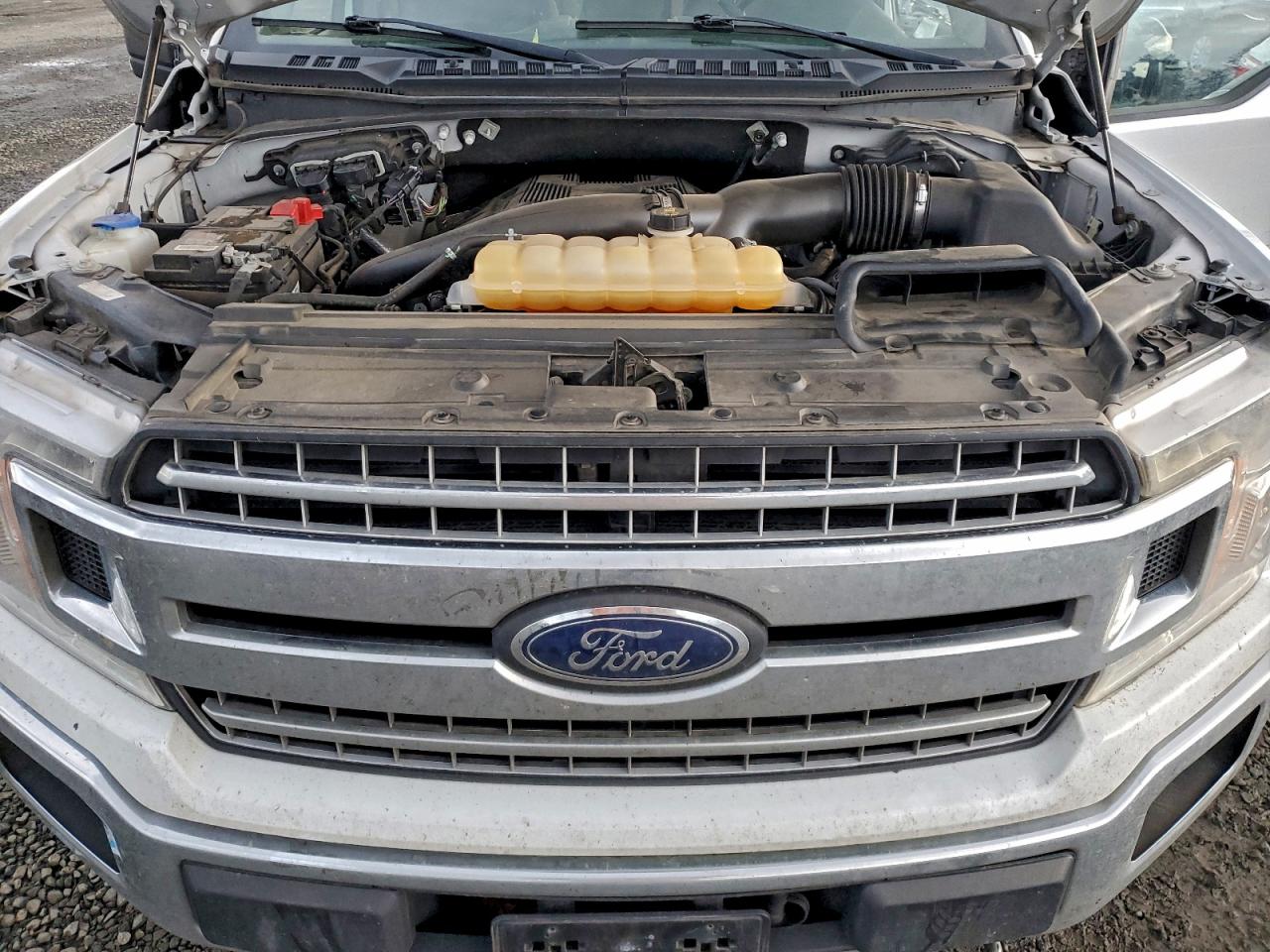 Ford F-150 Super Cab Image 11