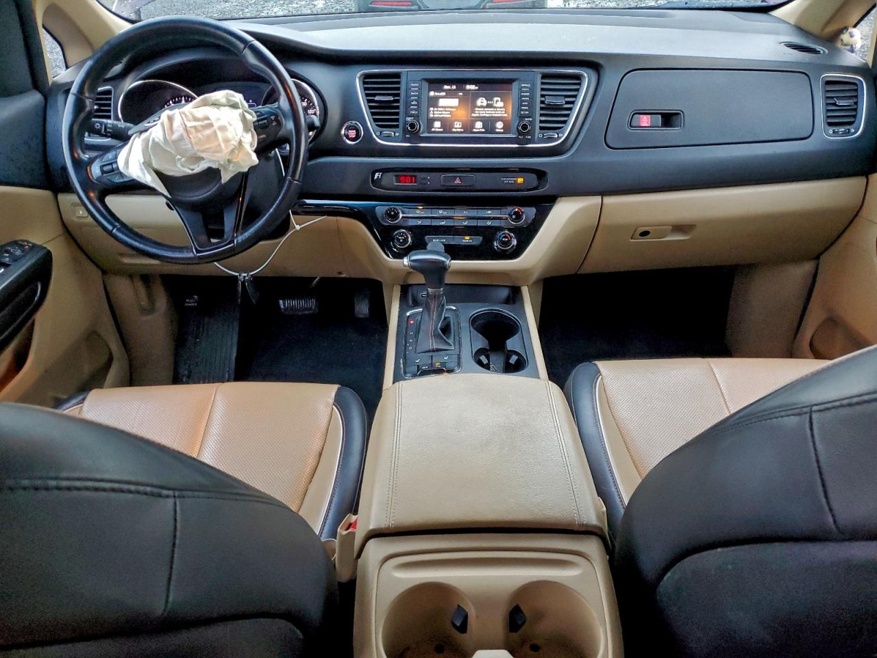 Kia Sedona Lx Image 10