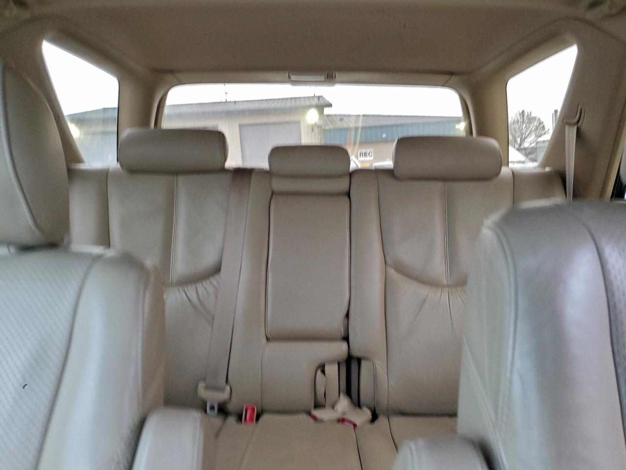 Lexus RX 300 Image 11