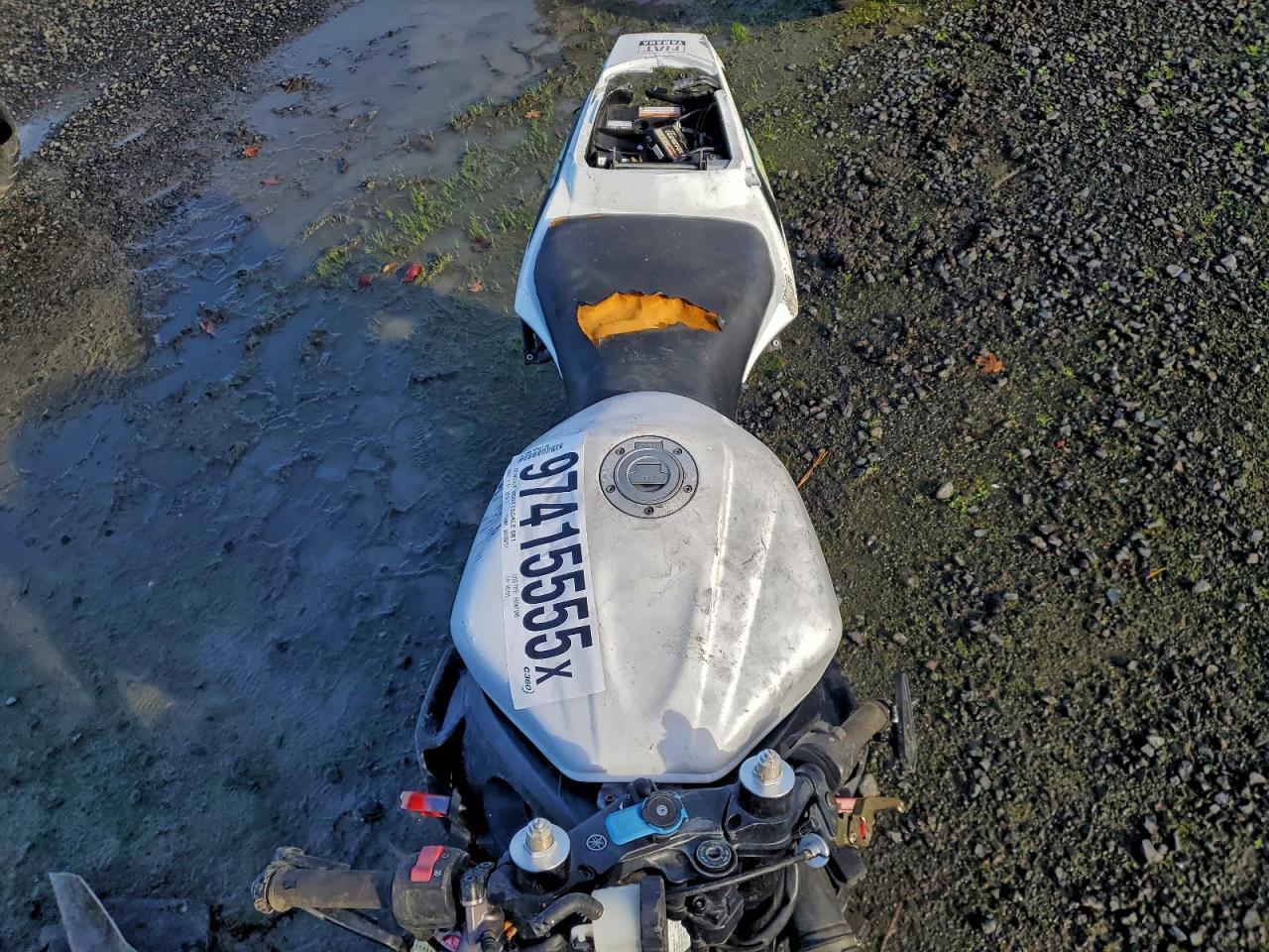 Yamaha Yzf L Image 3