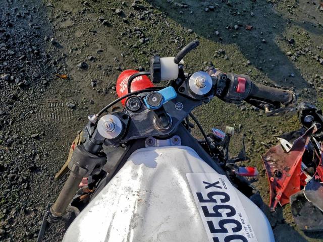 Yamaha Yzf L Image 7