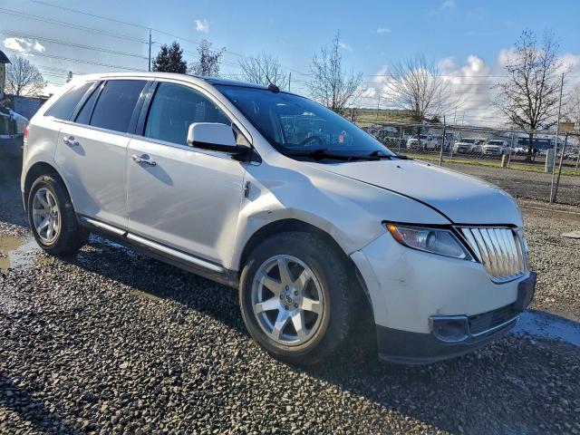 Lincoln MKX Image 2