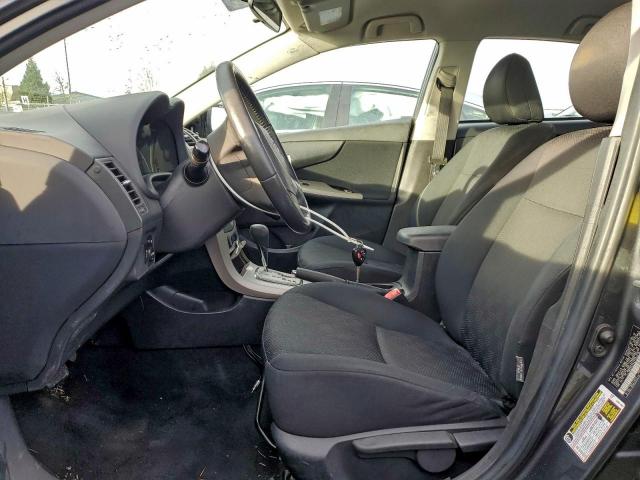 Toyota Corolla Base Image 3