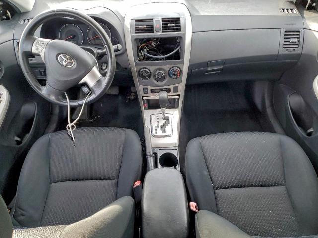 Toyota Corolla Base Image 10