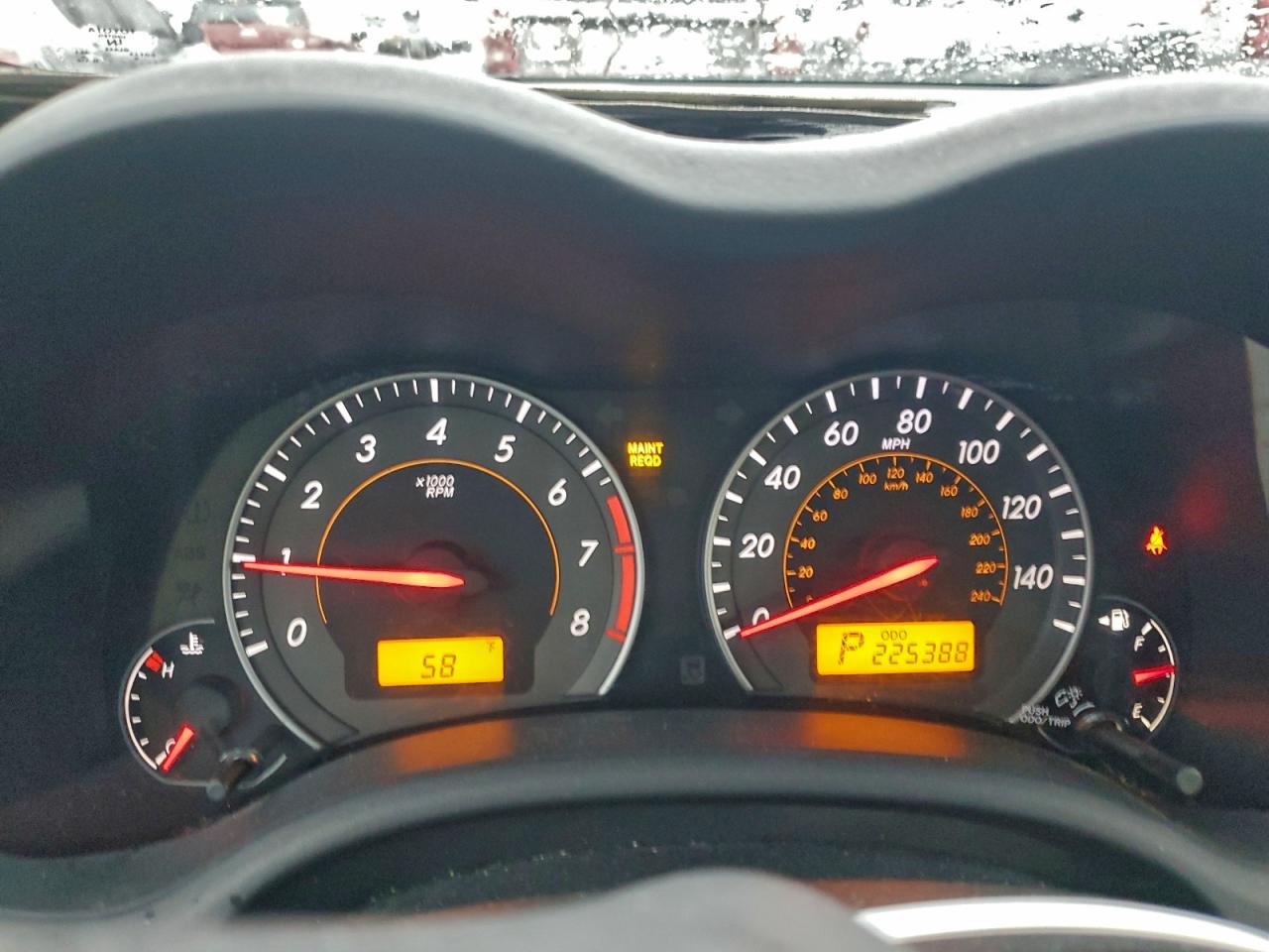 Toyota Corolla Base Image 11