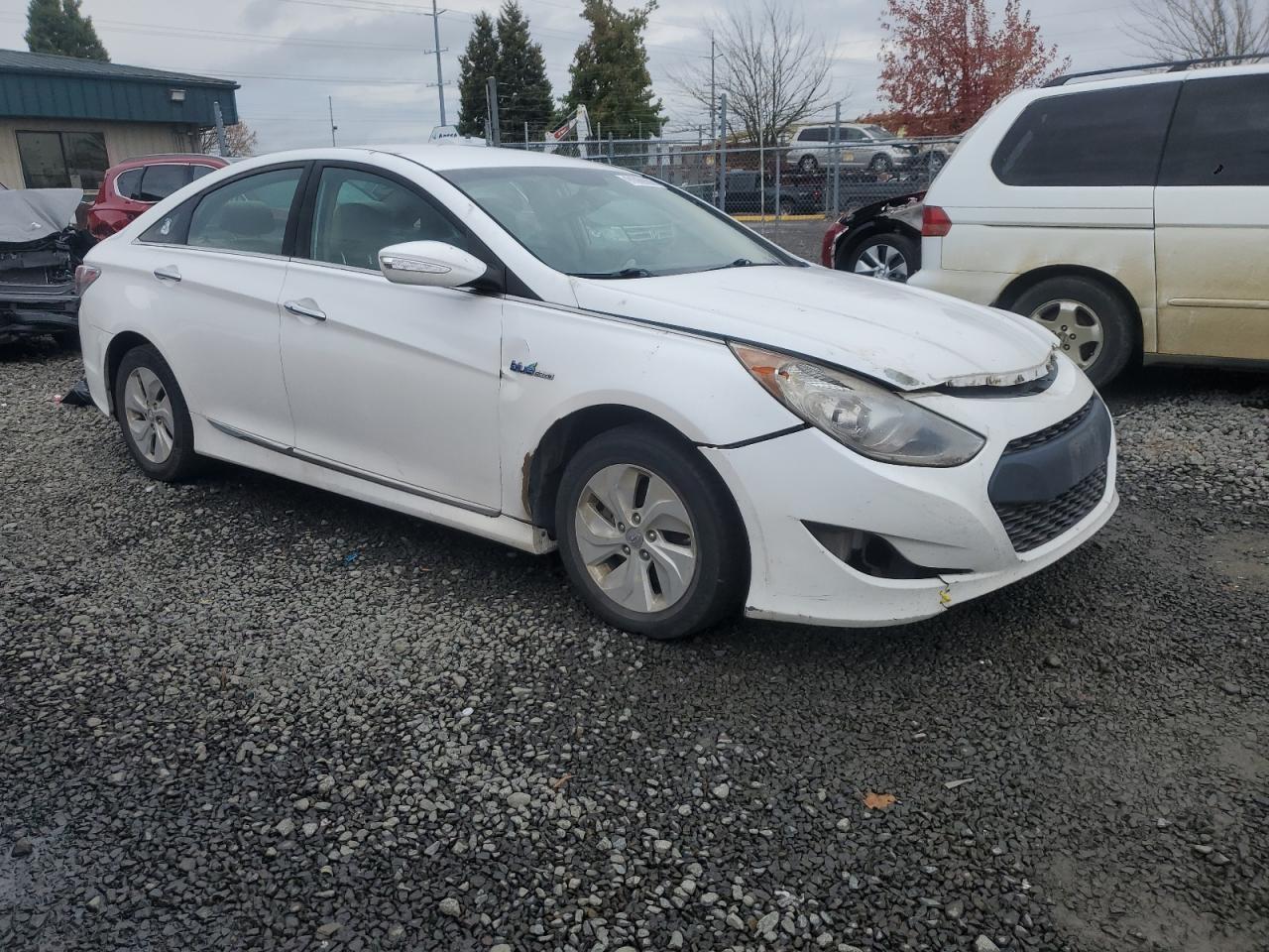 Hyundai SONATA Hybrid Image 8
