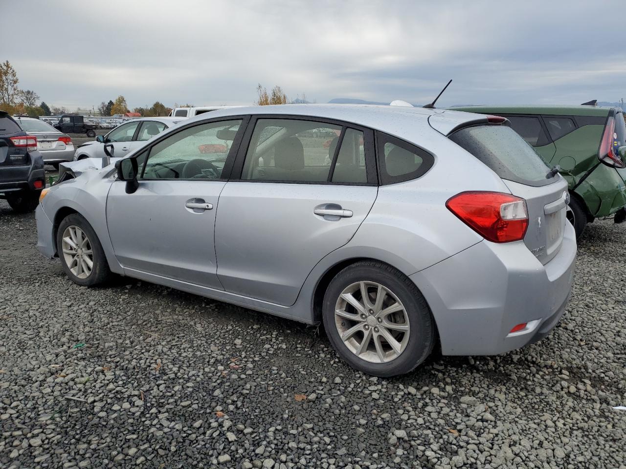 Subaru Impreza Premium Image 3